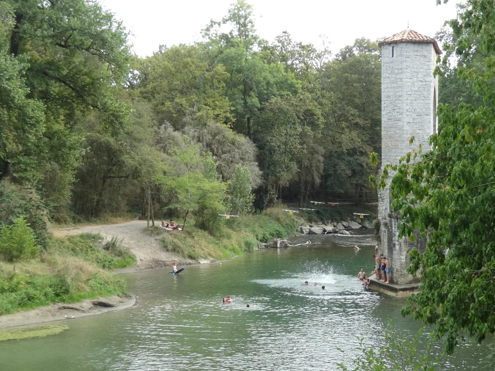 Le Pelerine Villa Sauveterre-de-Bearn Екстериор снимка