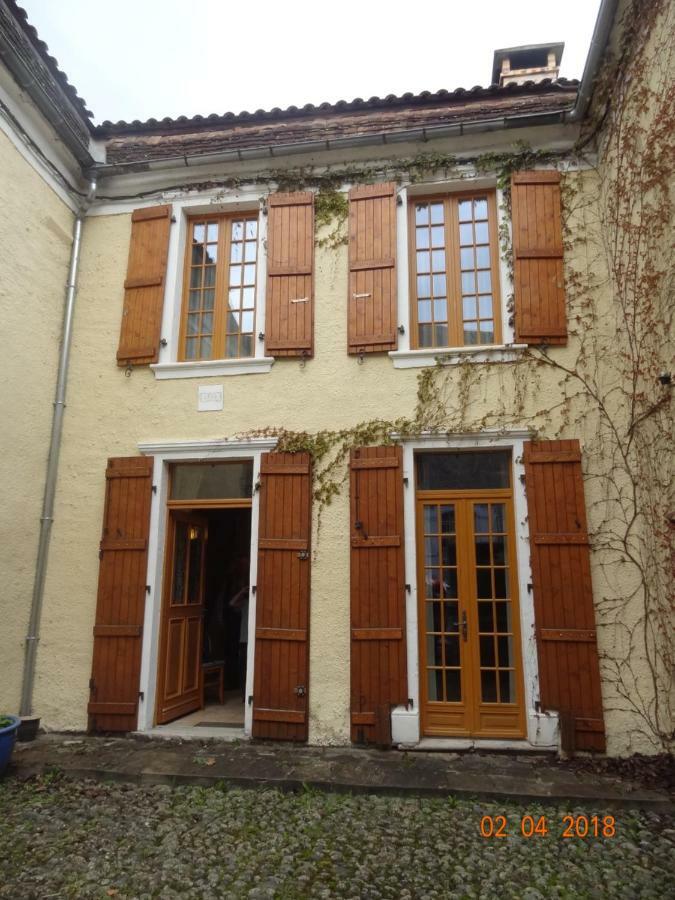 Le Pelerine Villa Sauveterre-de-Bearn Екстериор снимка